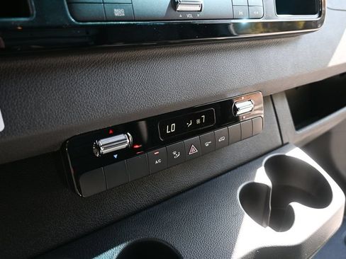 Used 2026 Mercedes-Benz Sprinter 2500 image 15