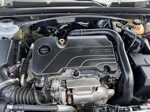 Used 2020 Chevrolet Malibu LT FWD image 22