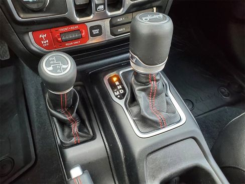 Used 2019 Jeep Wrangler Unlimited Rubicon image 21