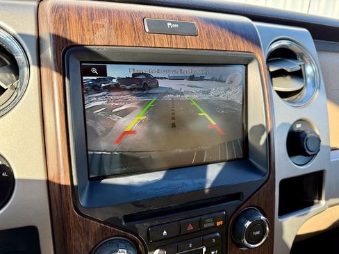 Used 2014 Ford F150 Lariat w/ Lariat Chrome Package image 25