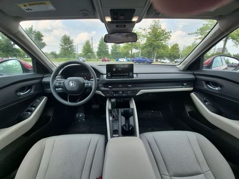 Used 2024 Honda Accord EX image 17
