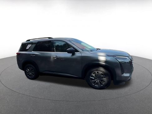 Used 2026 Nissan Pathfinder SV AWD/4WD image 2