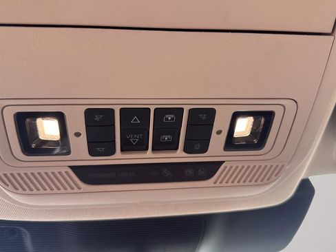 Certified 2022 Ford Explorer Limited image 18