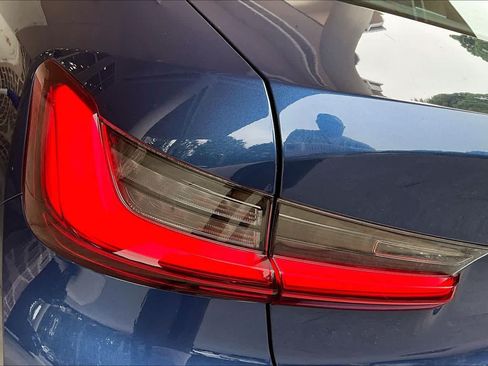 Used 2022 BMW 330i Sedan w/ Premium Package RWD image 29