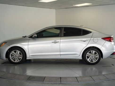 Used 2019 Hyundai Elantra SEL FWD image 4