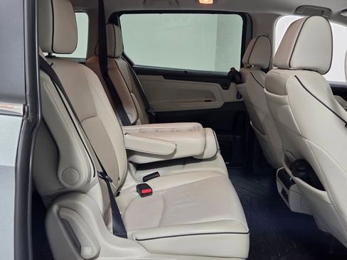 Used 2025 Honda Odyssey Touring image 18