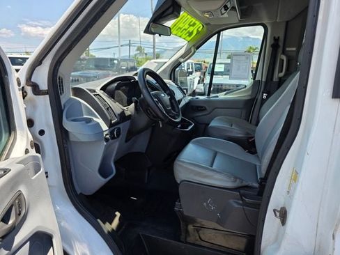 Used 2016 Ford Transit 150 XL RWD image 9