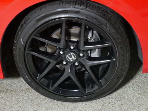 Used 2023 Honda Civic Sport image 15