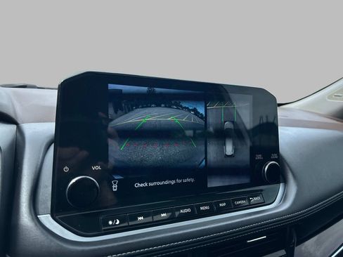 Used 2022 Nissan Rogue SL w/ SL Premium Package image 30