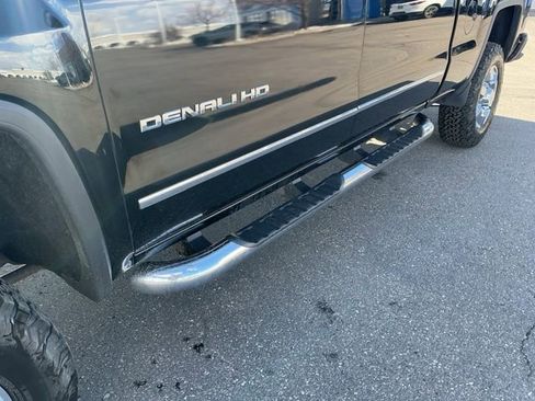 Used 2018 GMC Sierra 3500 Denali w/ Duramax Plus Package image 12