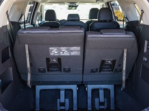 Certified 2026 Kia Carnival FWD image 26