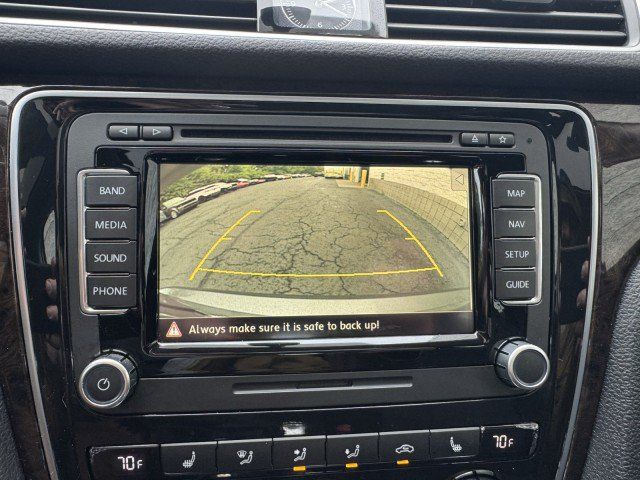 Used 2015 Volkswagen Passat TDI SEL Premium FWD image 22