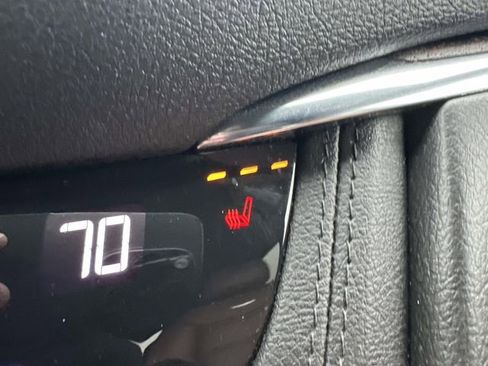 Used 2020 Cadillac XT5 Premium Luxury w/ LPO, Floor Liner Package image 47