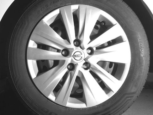 Used 2025 Nissan Sentra S FWD image 14