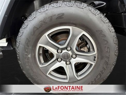 Certified 2018 Jeep Wrangler Sport image 21