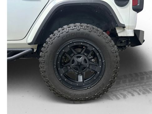 Used 2019 Jeep Wrangler Unlimited Sahara image 26