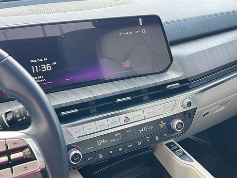 Used 2023 Kia Telluride SX image 17