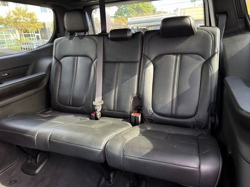 Used 2023 Jeep Wagoneer Series III w/ Flexible Seating Group image 52