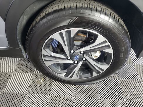 Used 2025 Subaru Crosstrek 2.5i Premium AWD/4WD image 30