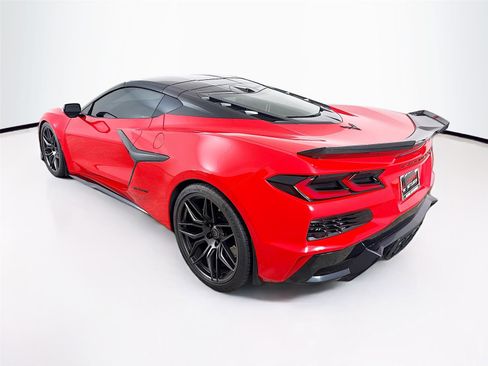 Used 2024 Chevrolet Corvette Z06 image 5
