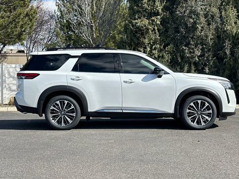 New 2026 Nissan Pathfinder Platinum w/ Cargo Package AWD/4WD image 3