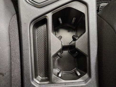 Certified 2023 Volkswagen Tiguan SE w/ Panoramic Sunroof Package image 25