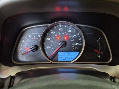 Used 2014 Toyota RAV4 LE FWD image 10