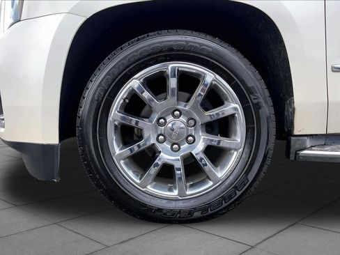 Used 2015 GMC Yukon Denali w/ Touring Package AWD/4WD image 10