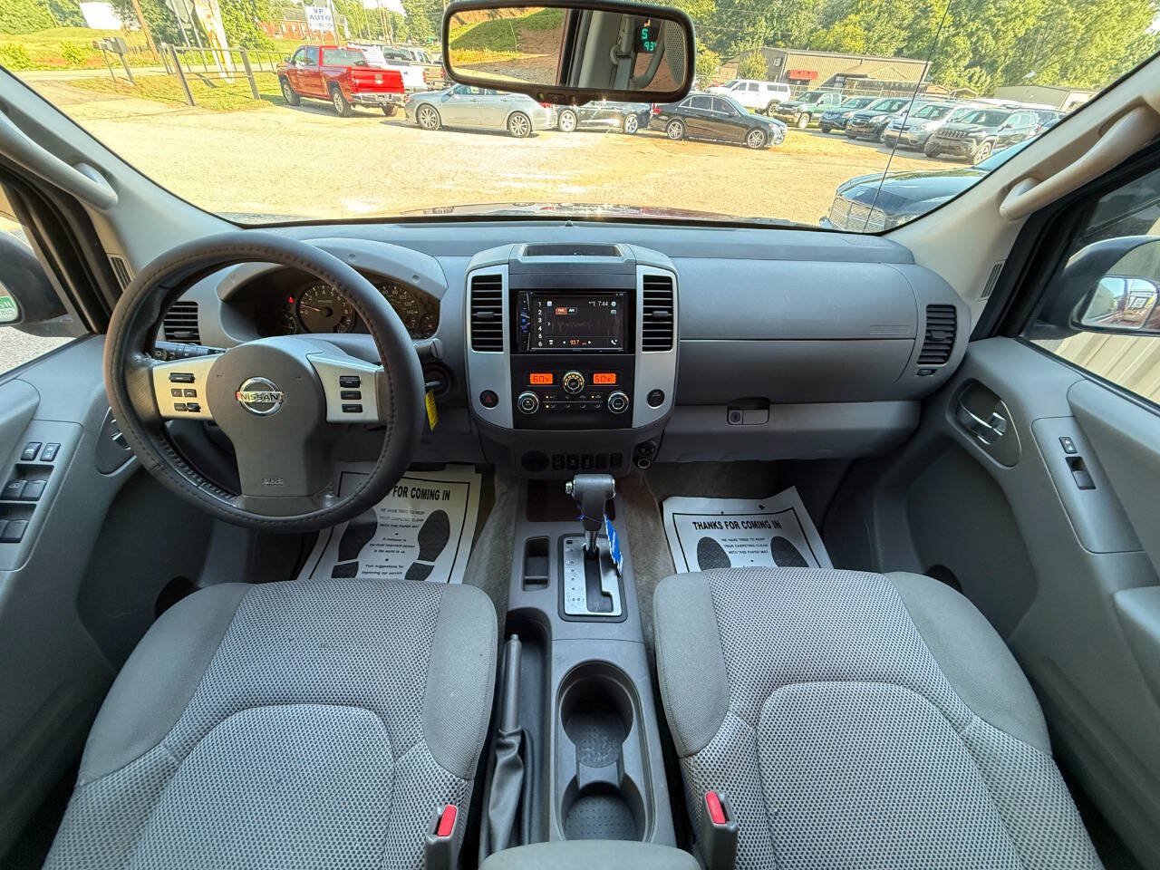 Used 2017 Nissan Frontier SV w/ SV Value Truck Package RWD image 31