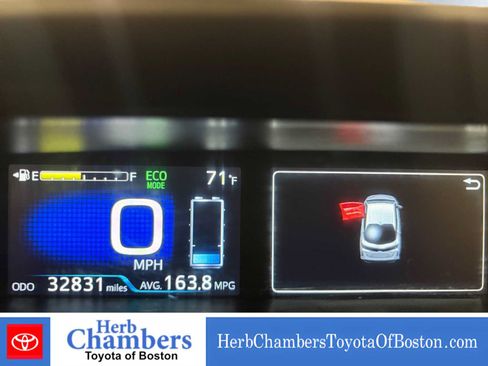 Used 2017 Toyota Prius Prime Premium FWD image 5