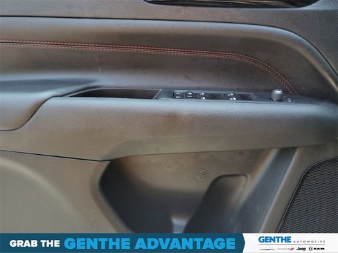 Used 2024 Jeep Compass Trailhawk w/ Trailhawk Elite Group image 13