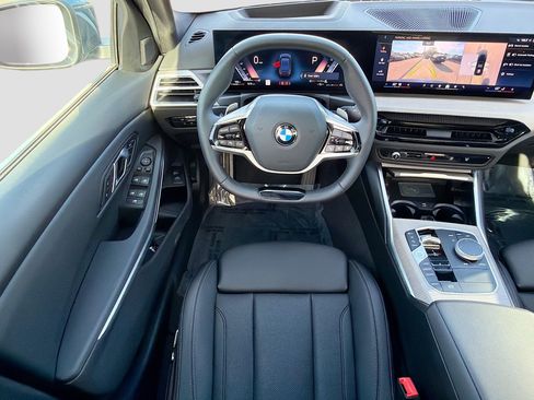 Used 2025 BMW 330i Sedan image 16