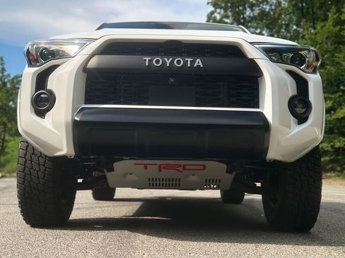 Used 2024 Toyota 4Runner TRD Pro AWD/4WD image 4