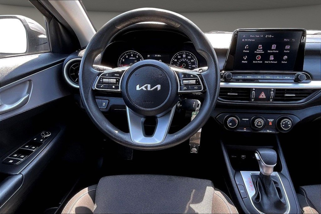 Used 2024 Kia Forte LXS w/ LXS Technology Package FWD image 11