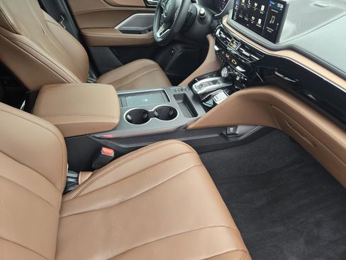 Certified 2025 Acura MDX w/ Technology Package image 14