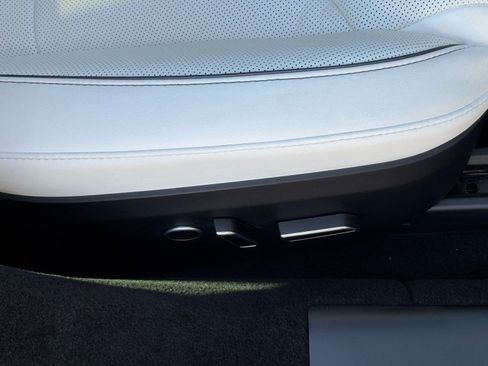 Used 2021 Tesla Model S Plaid AWD/4WD image 11