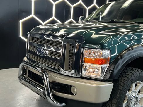Used 2010 Ford F250 King Ranch image 6