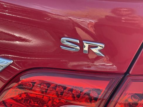 Used 2015 Nissan Sentra SR FWD image 5