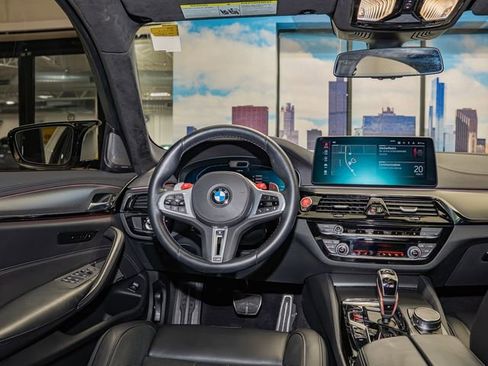 Certified 2023 BMW M5 w/ Executive Package image 16