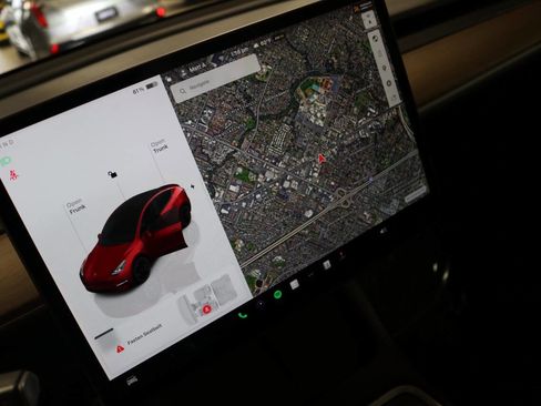 Used 2023 Tesla Model Y Performance image 26