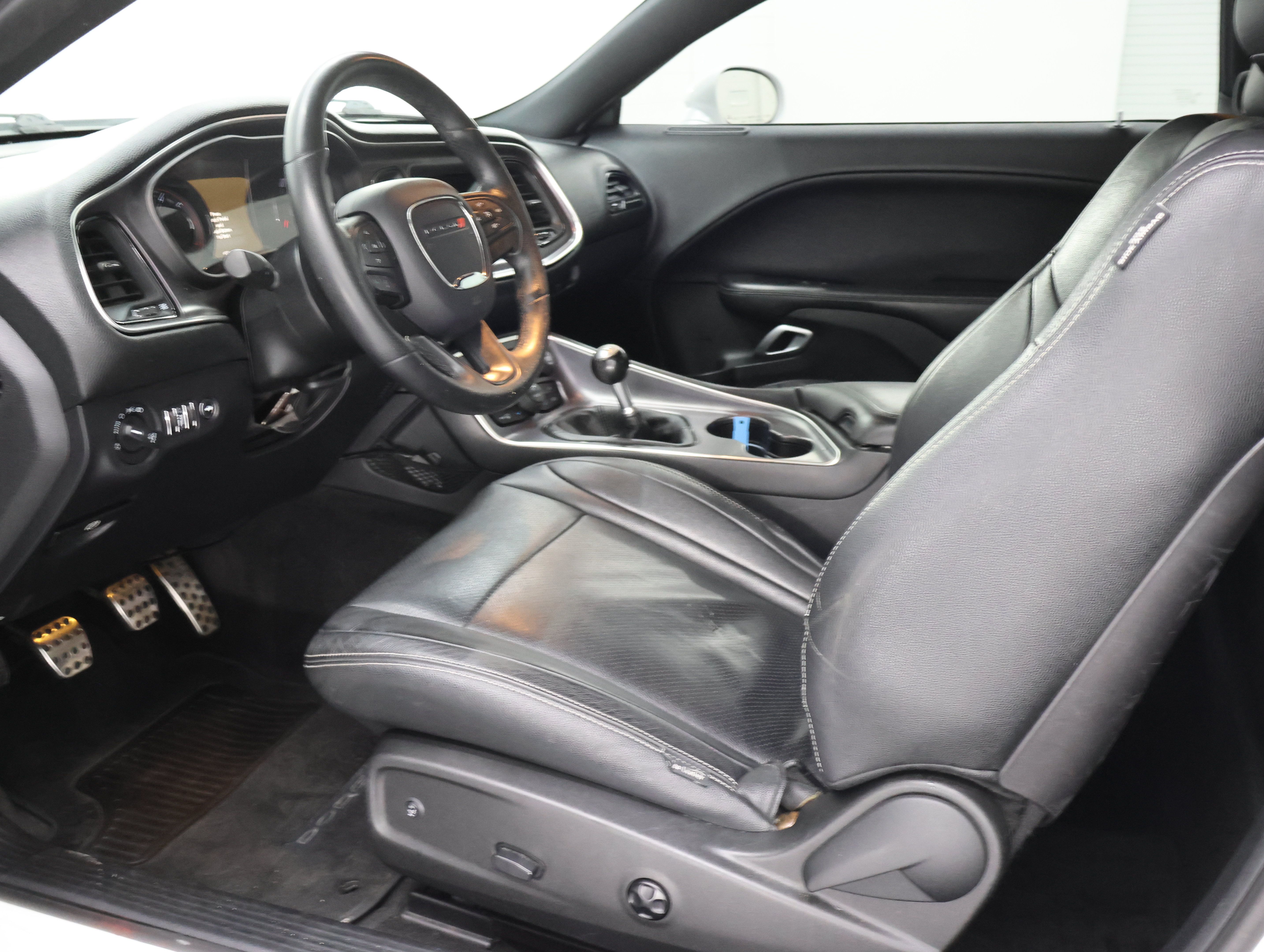 Used 2016 Dodge Challenger R/T w/ Blacktop Package RWD image 7