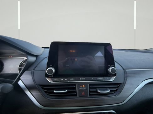 Used 2023 Nissan Altima 2.5 SV image 18