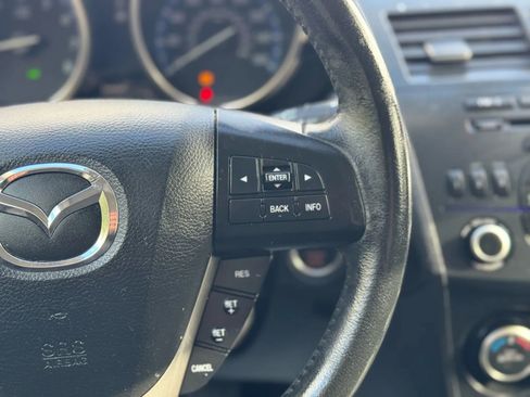 Used 2013 MAZDA MAZDA3 i Touring image 25