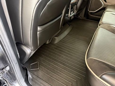 Used 2019 RAM 1500 Laramie image 15