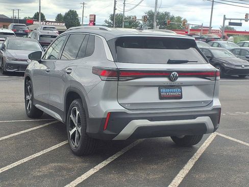 New 2025 Volkswagen Tiguan SE image 4