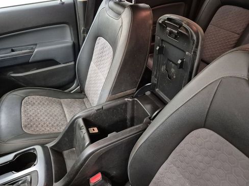 Used 2016 Chevrolet Colorado Z71 image 36