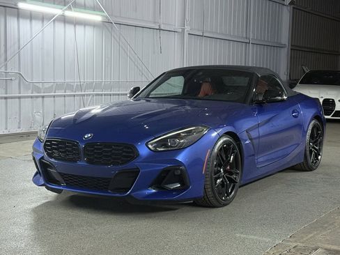 Used 2024 BMW Z4 M40i w/ Premium Package image 18