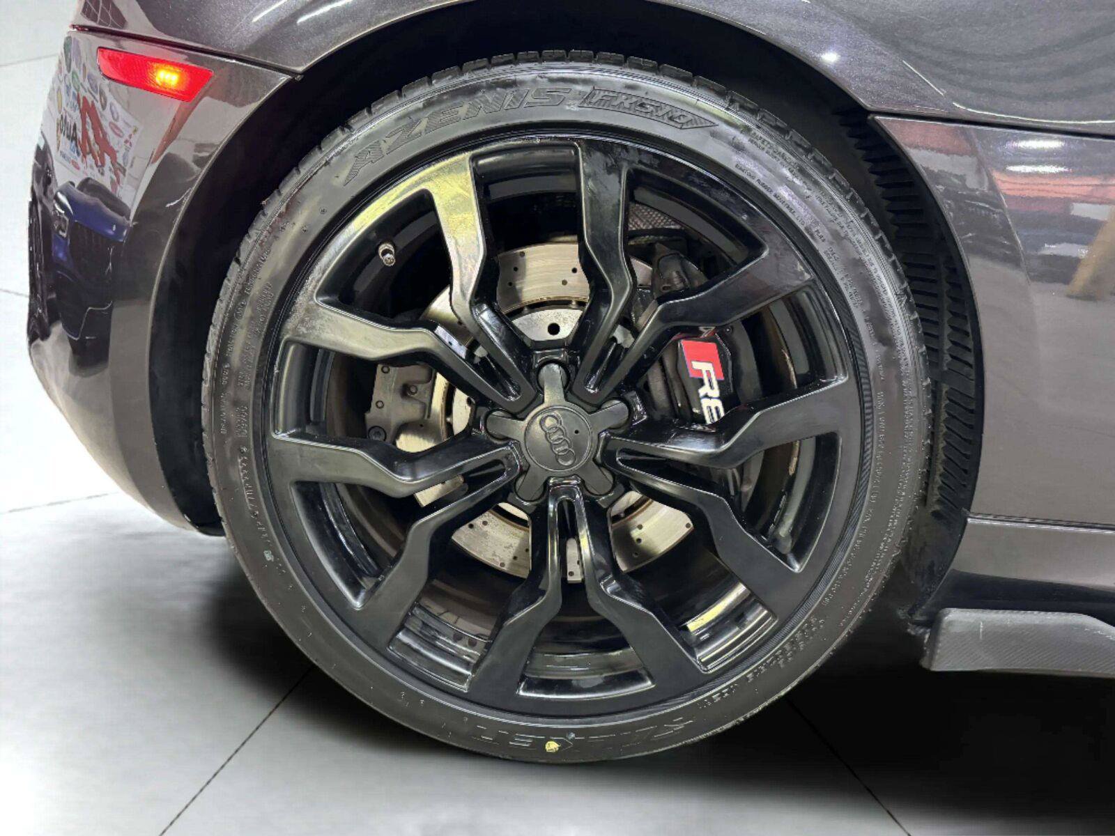 Used 2011 Audi R8 V10 AWD/4WD image 43