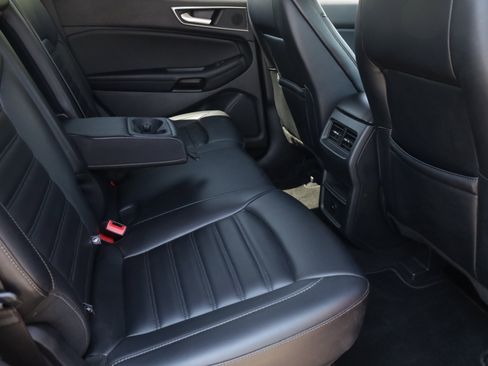 Used 2024 Ford Edge SEL image 14