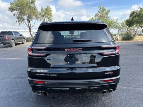 Used 2024 GMC Acadia AT4 w/ Luxury Package AWD/4WD image 4
